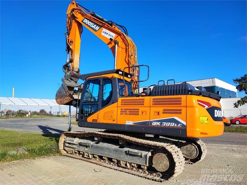 Doosan DX300LC-7 大型油圧ショベル12t以上（パワーショベル・ユンボ）