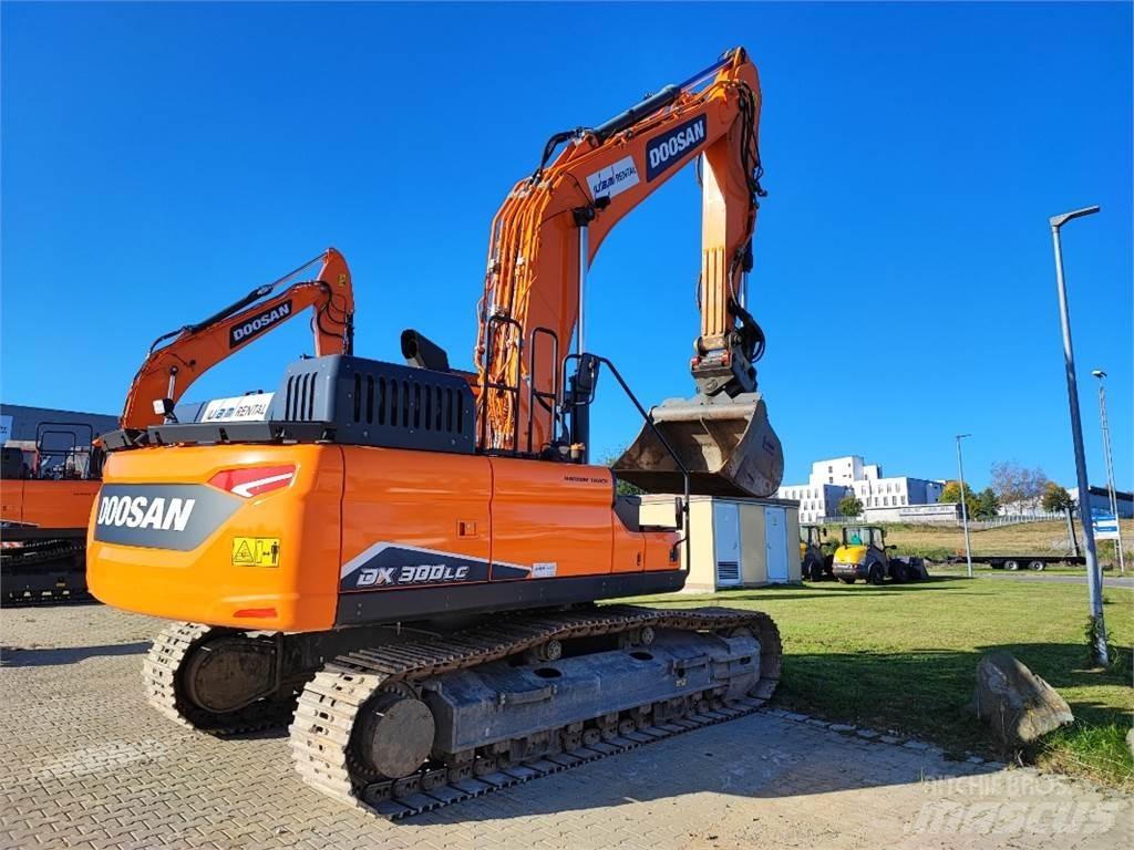 Doosan DX300LC-7 大型油圧ショベル12t以上（パワーショベル・ユンボ）