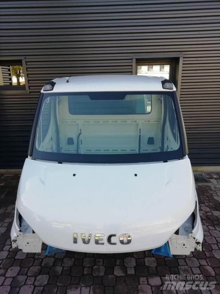 Iveco DAILY Euro 6 キャビン及び内装