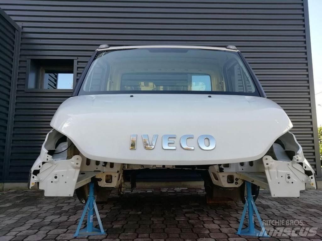 Iveco DAILY Euro 6 キャビン及び内装