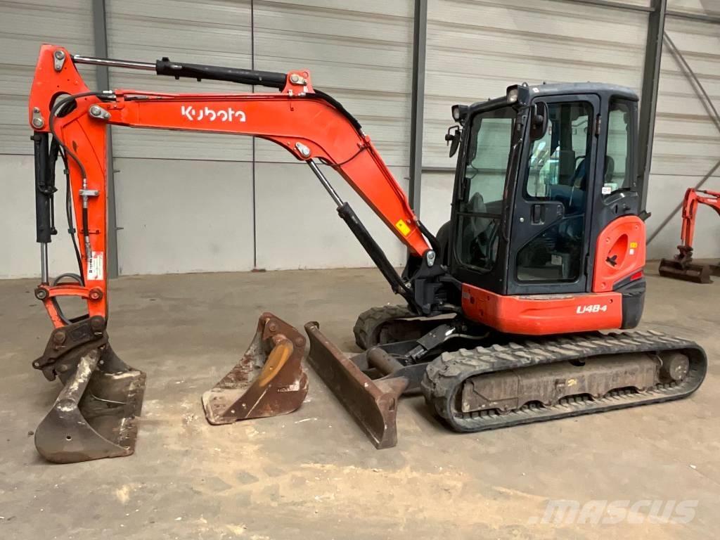 Kubota U 48-4 ミニ油圧ショベル 7t以下（ミニユンボ・ミニディガー）