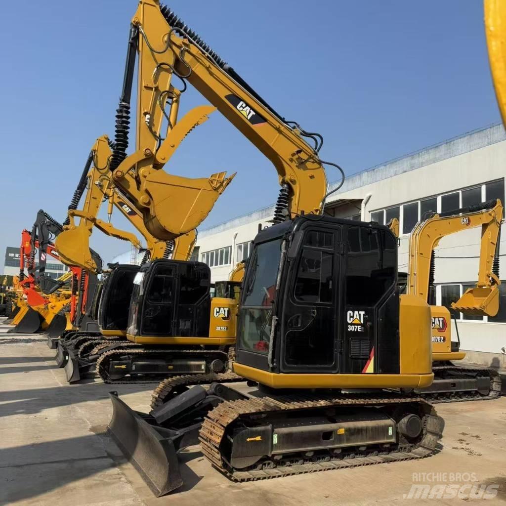 CAT 307 E2 大型油圧ショベル12t以上（パワーショベル・ユンボ）
