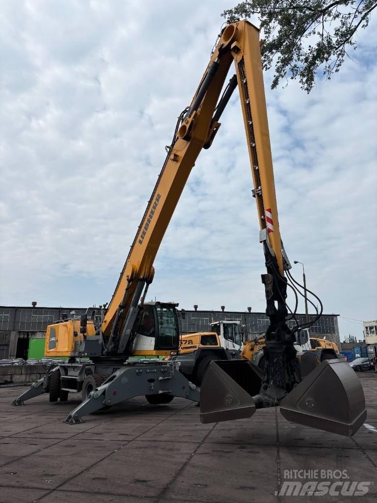 Liebherr LH 40 Port 廃棄物／工業産廃処理機