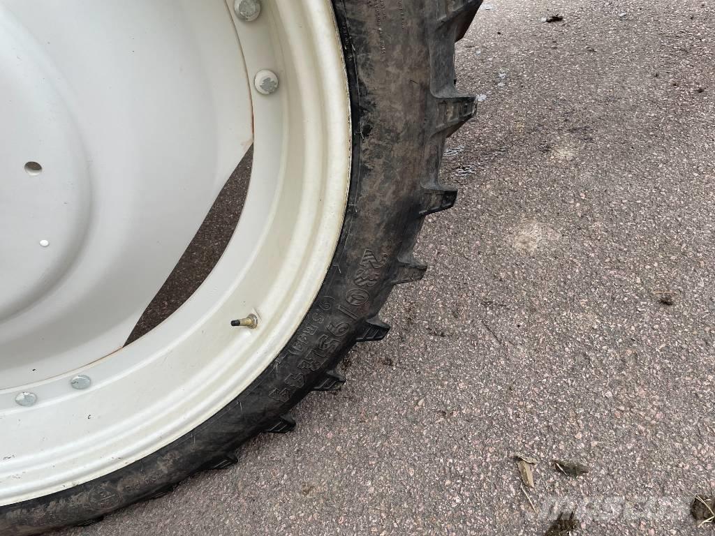 Hardi Commander 2200 牽引型スプレイヤー