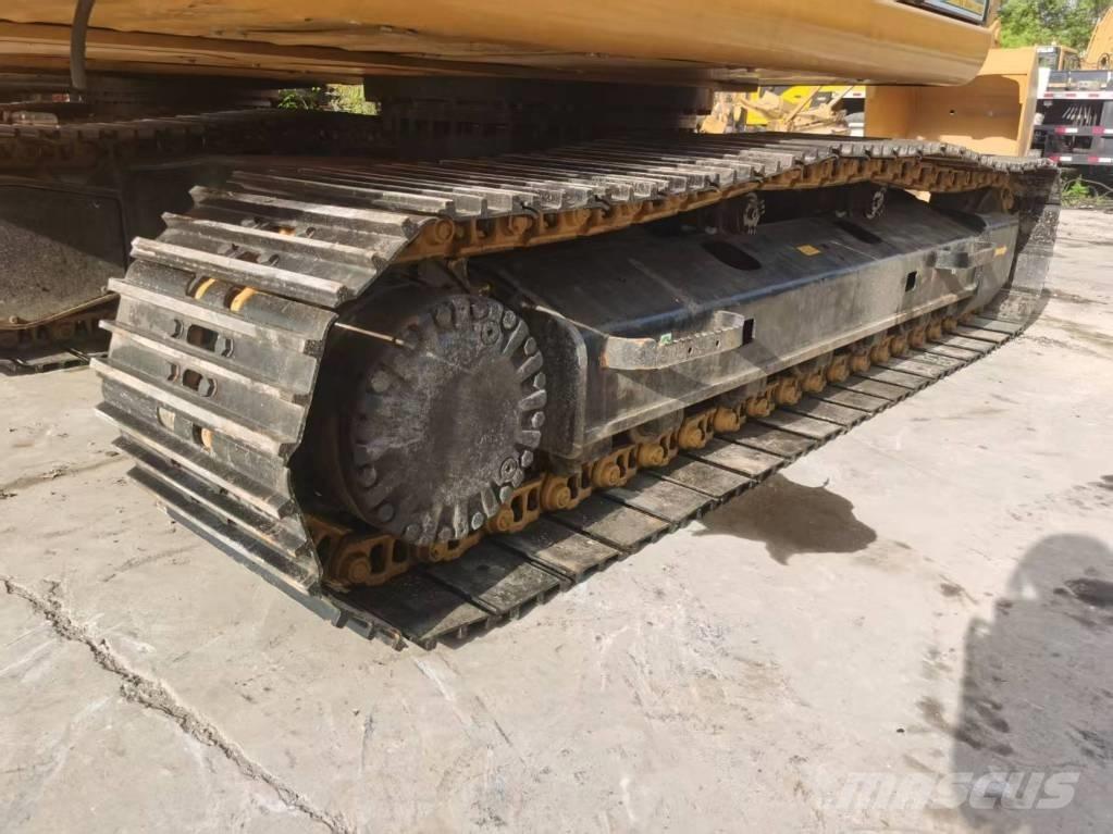 CAT 320D2 大型油圧ショベル12t以上（パワーショベル・ユンボ）
