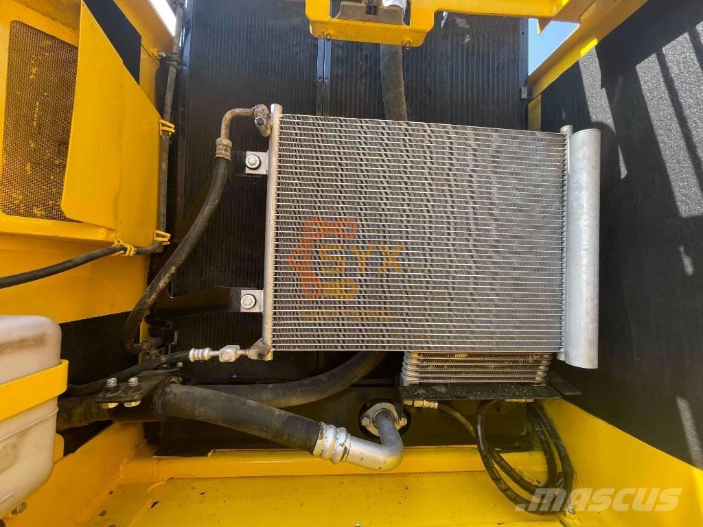 Komatsu PC 200-8 大型油圧ショベル12t以上（パワーショベル・ユンボ）