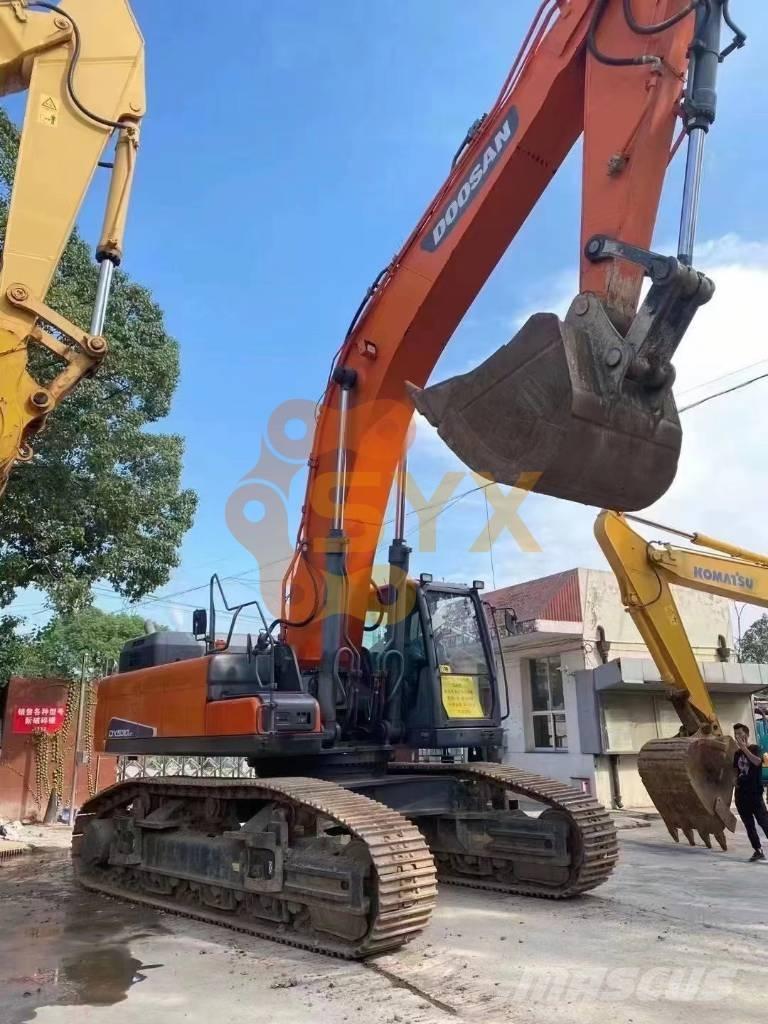Doosan DX530 LC 大型油圧ショベル12t以上（パワーショベル・ユンボ）
