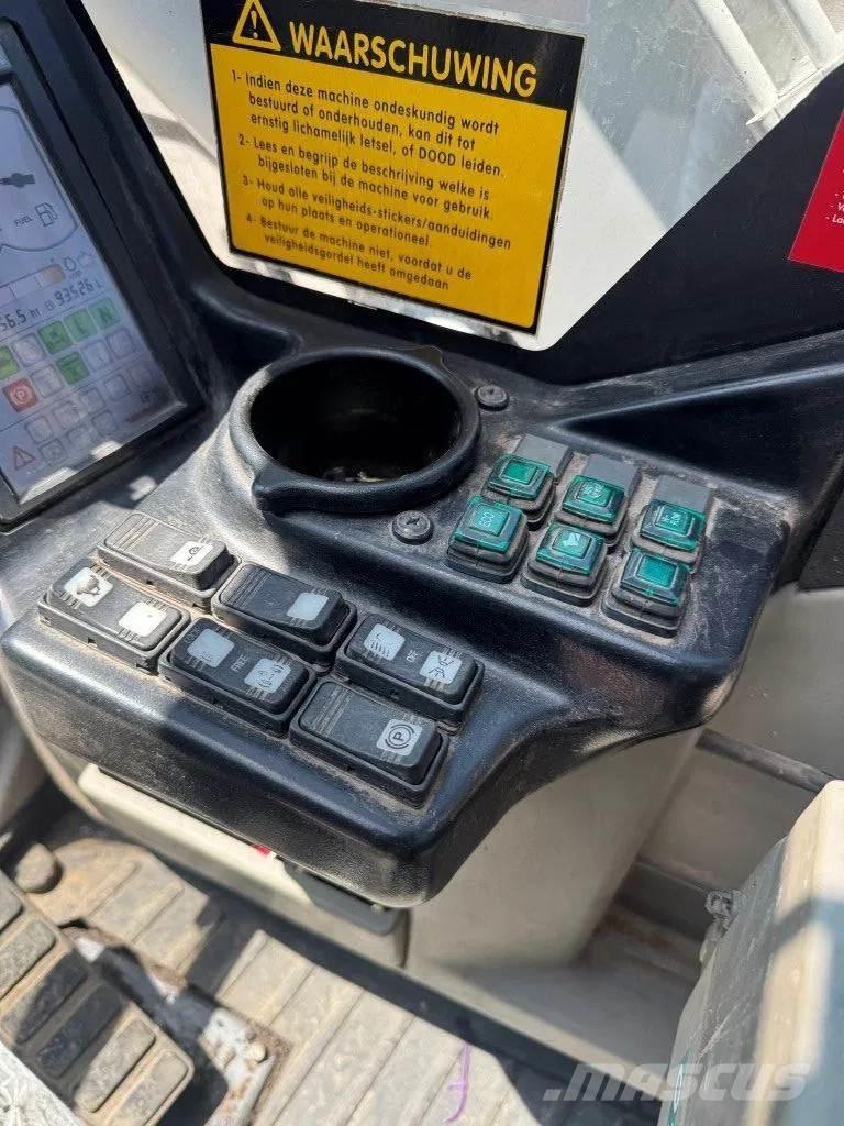 Takeuchi TB1160W ホイール式油圧ショベル（パワーショベル・ユンボ・バックホー）