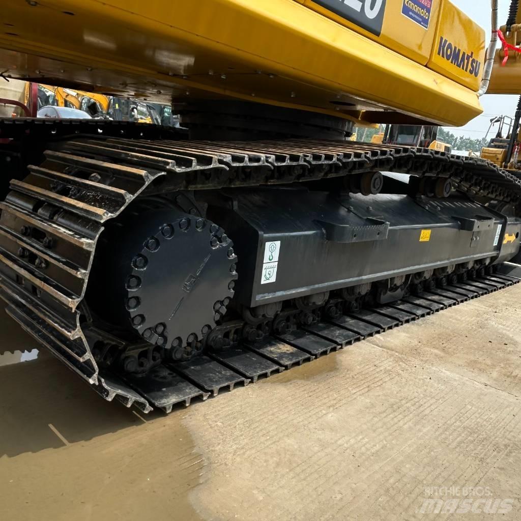 Komatsu 220-8 大型油圧ショベル12t以上（パワーショベル・ユンボ）