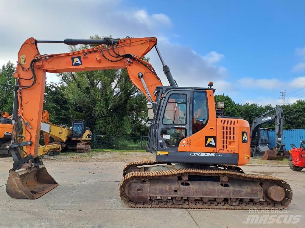 Doosan DX235LCR-5 大型油圧ショベル12t以上（パワーショベル・ユンボ）