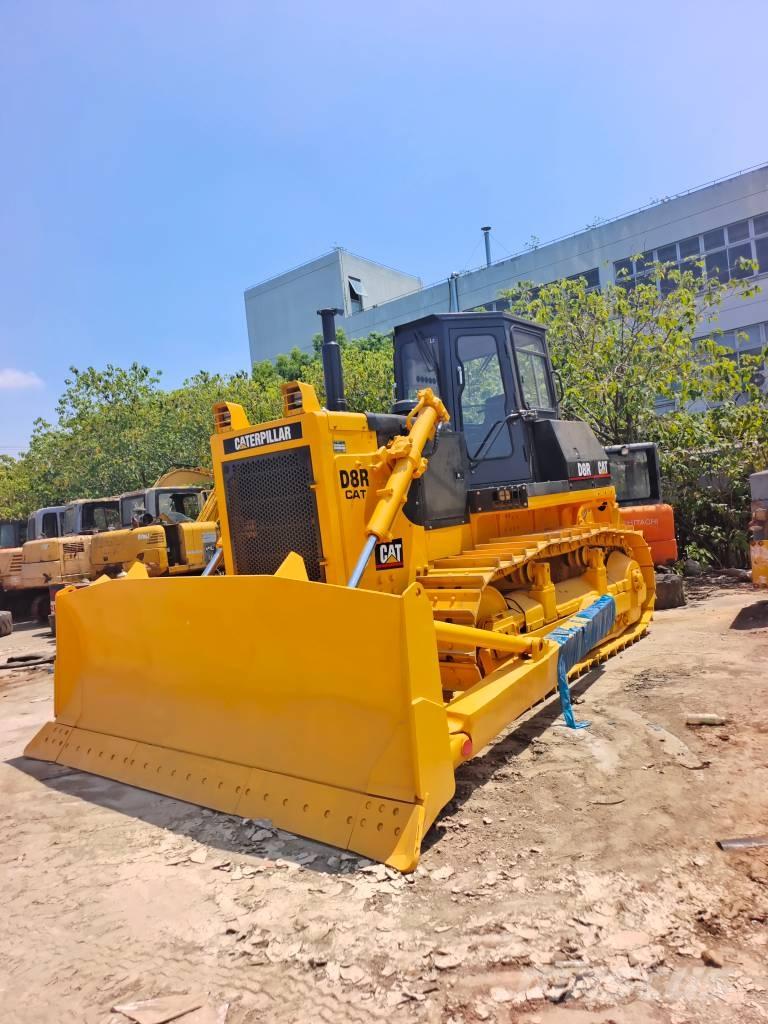 CAT D 8 R ブルドーザー