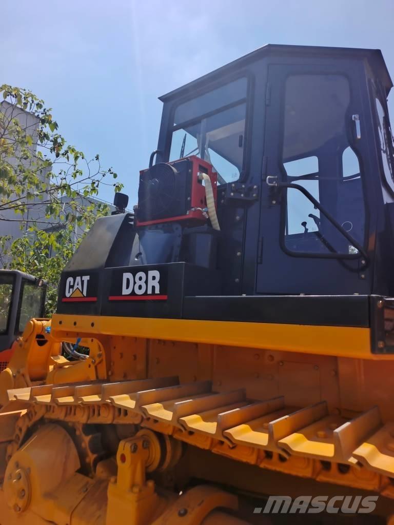 CAT D 8 R ブルドーザー