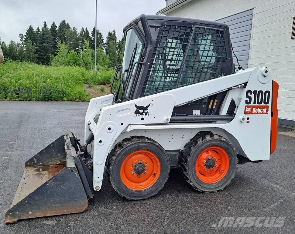 Bobcat S 100 スキッドステアローダー