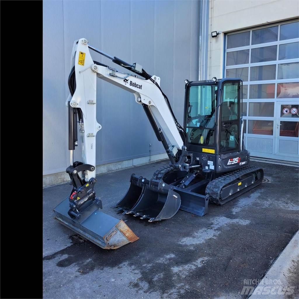 Bobcat E 35z ミニ油圧ショベル 7t以下（ミニユンボ・ミニディガー）