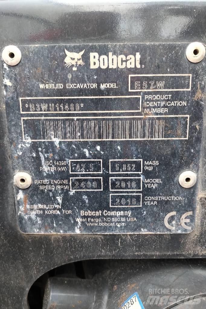 Bobcat W57 ホイール式油圧ショベル（パワーショベル・ユンボ・バックホー）