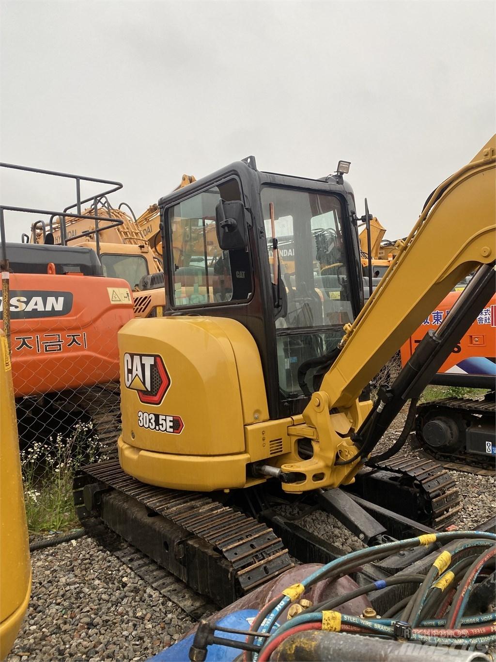 CAT 303E 大型油圧ショベル12t以上（パワーショベル・ユンボ）