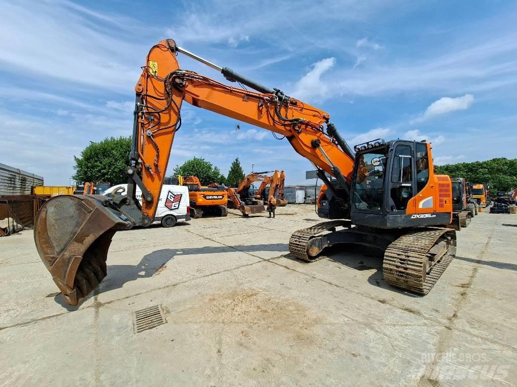 Doosan DX 235 LCR-5 大型油圧ショベル12t以上（パワーショベル・ユンボ）