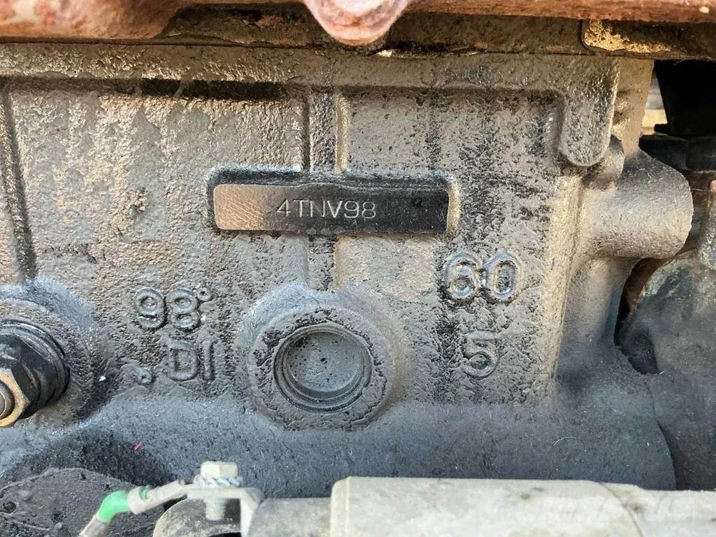 Takeuchi TB175 ミニ油圧ショベル 7t以下（ミニユンボ・ミニディガー）