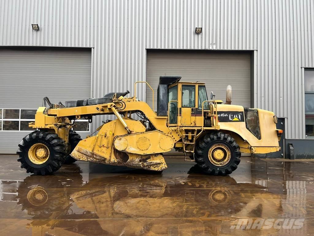 CAT RM500 アスファルトリサイクルマシン