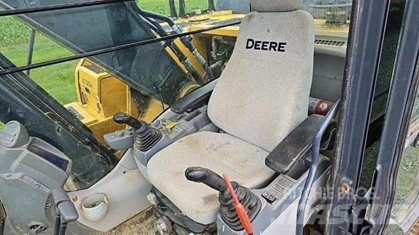 John Deere 210G LC 大型油圧ショベル12t以上（パワーショベル・ユンボ）