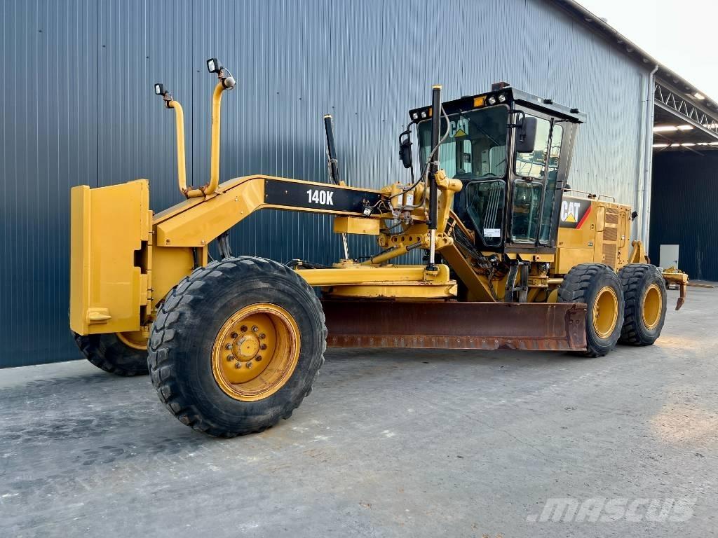 CAT 140K モーターグレーダー