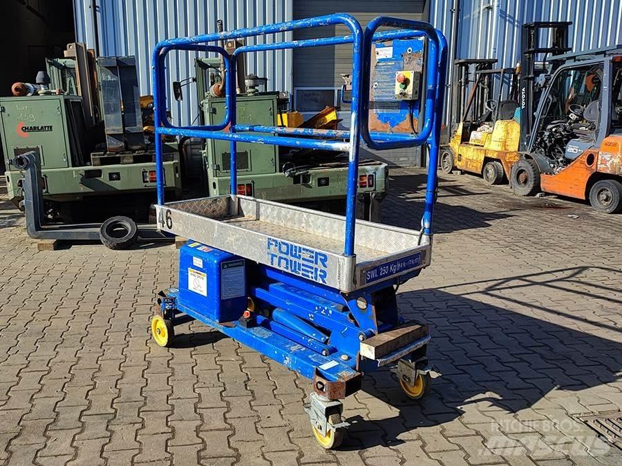 JLG Power Tower ブームリフト　屈伸型