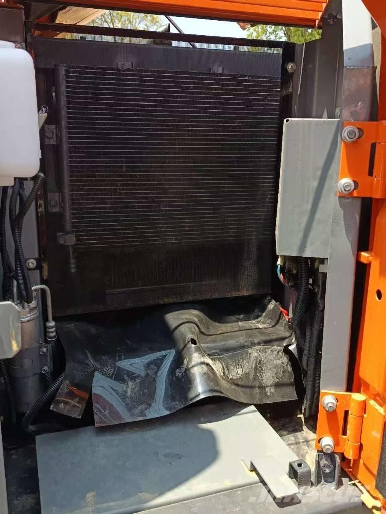 Hitachi ZX 70 中型油圧ショベル 7ｔ-12ｔ（ユンボ・パワーショベル・バックホー）