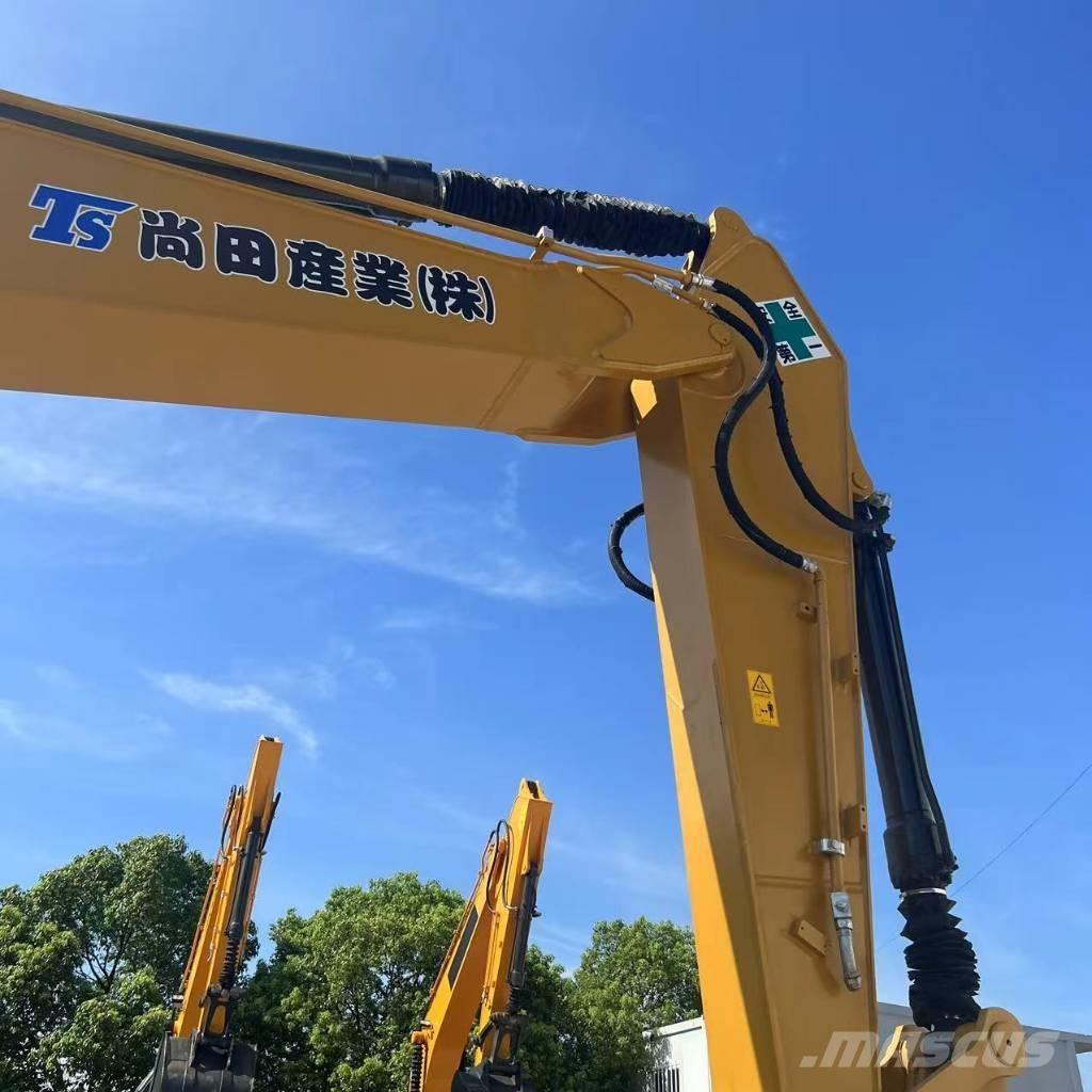 CAT 320d2 中型油圧ショベル 7ｔ-12ｔ（ユンボ・パワーショベル・バックホー）