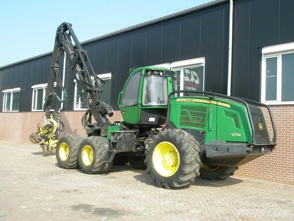 John Deere 1270E ハーベスター