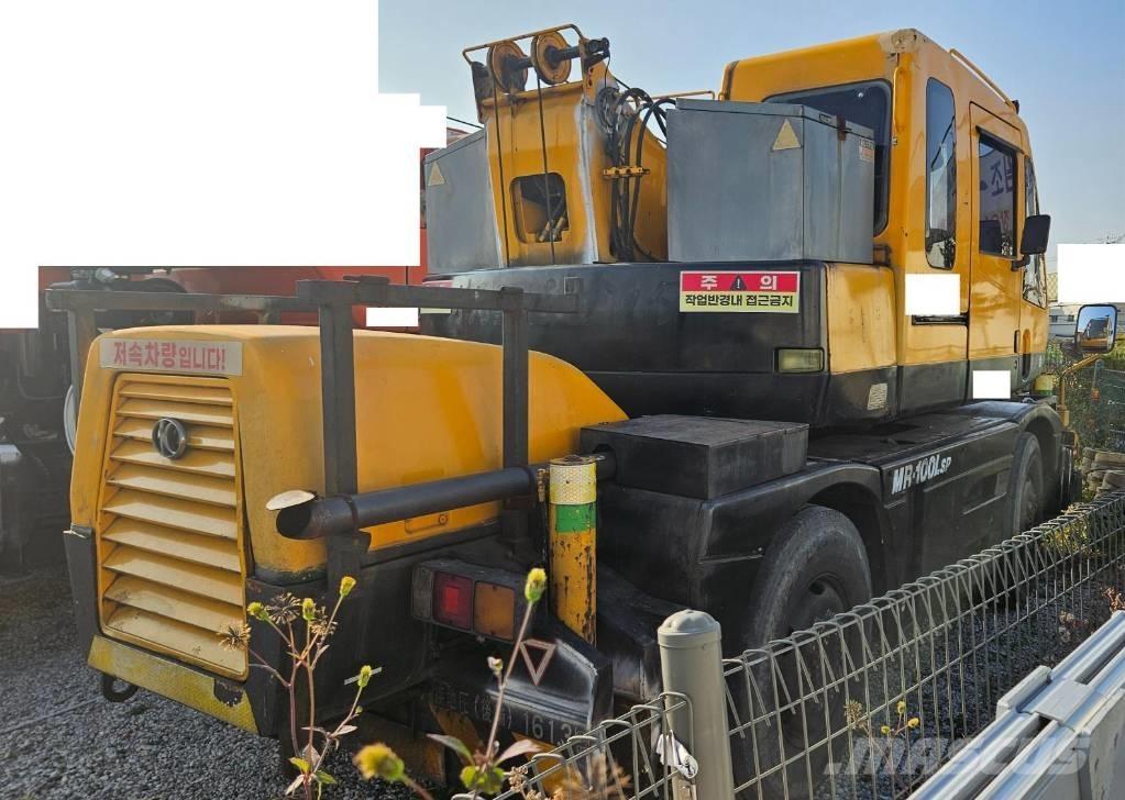 Kato MR 100 ラフテレーンクレーン