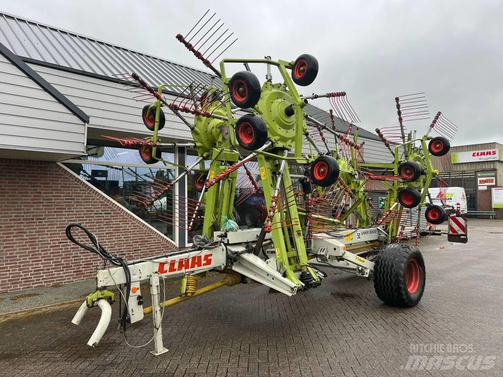 CLAAS Liner 3000 ウィンドローア/レーキ