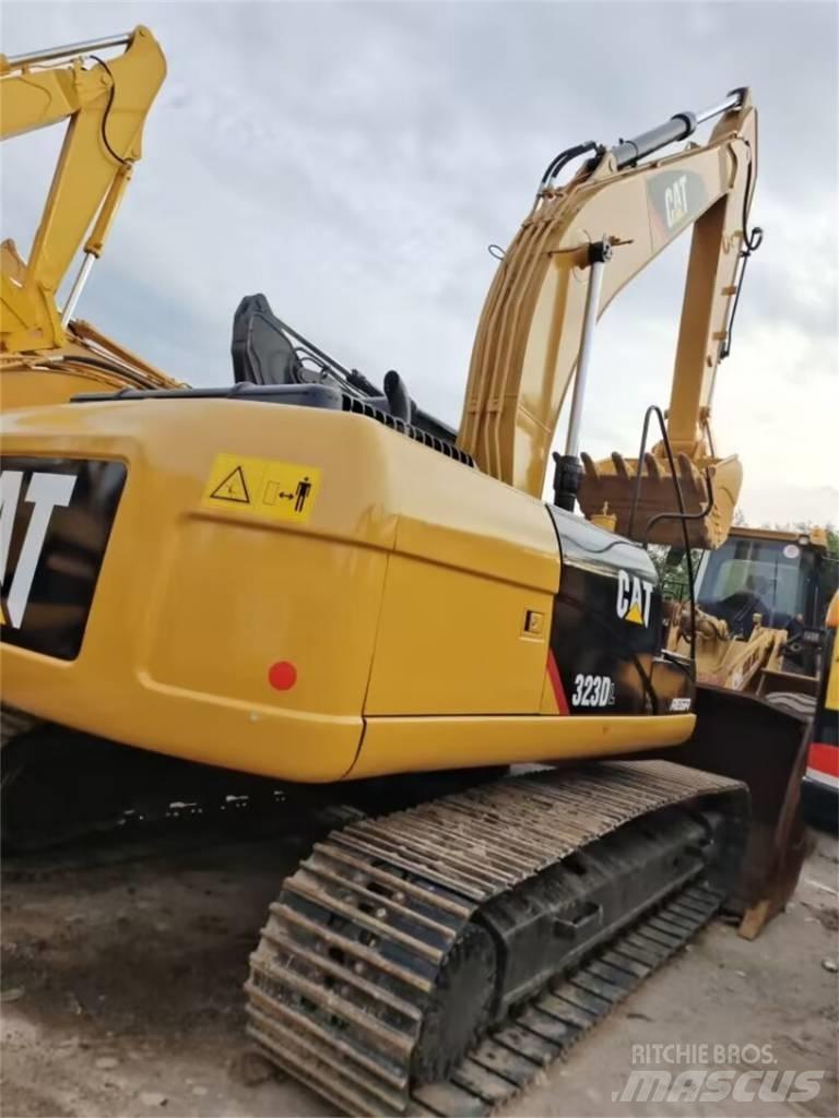 CAT 323 GC 大型油圧ショベル12t以上（パワーショベル・ユンボ）