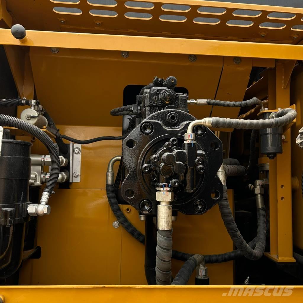  三一 305H 大型油圧ショベル12t以上（パワーショベル・ユンボ）