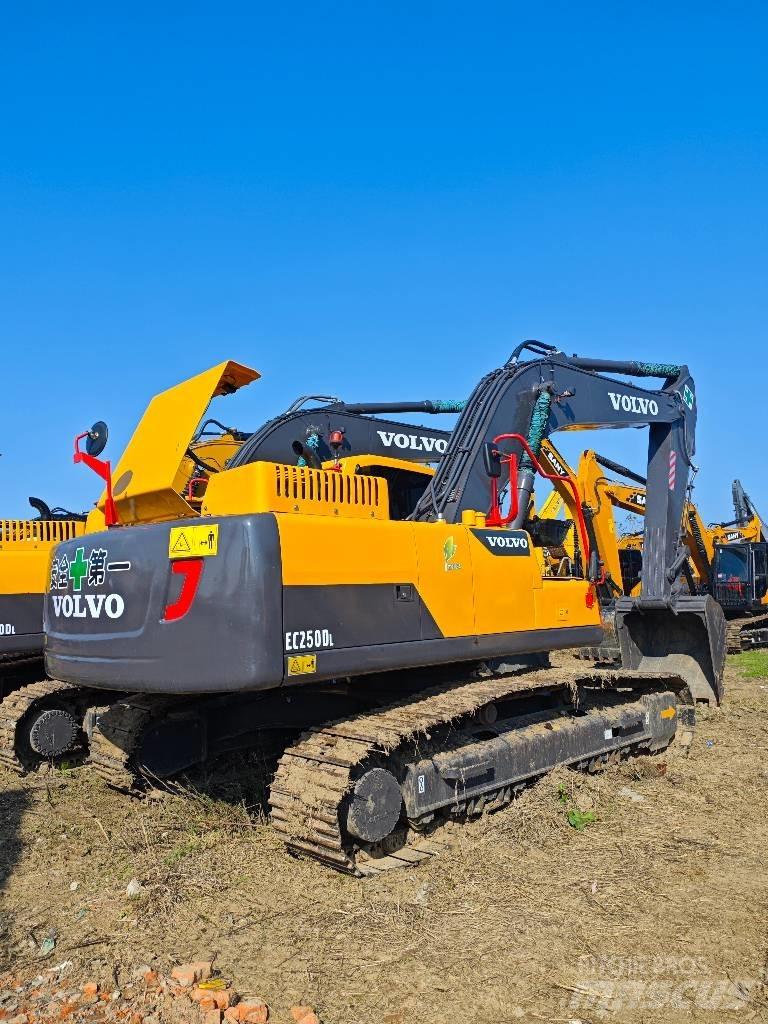 Volvo EC 250 D L 大型油圧ショベル12t以上（パワーショベル・ユンボ）