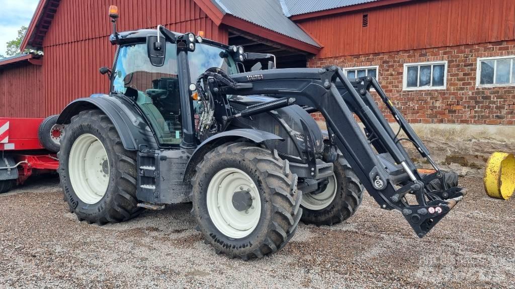 Valtra N 154 E CVT トラクター
