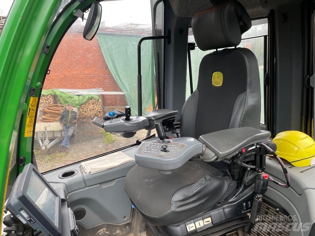 John Deere 1210 G フォワーダー