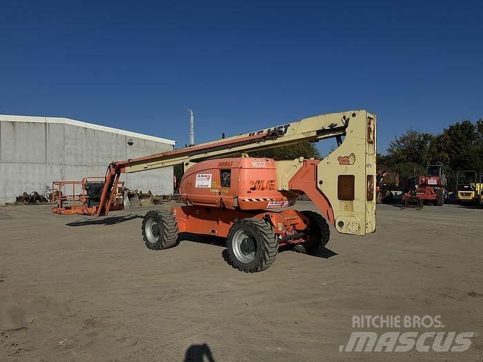 JLG 800AJ ブームリフト　屈伸型
