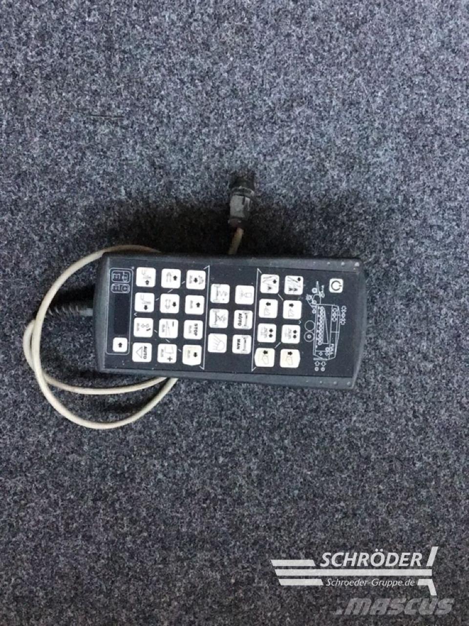 Fendt TIGO 75 XR セルフローディングトレーラー