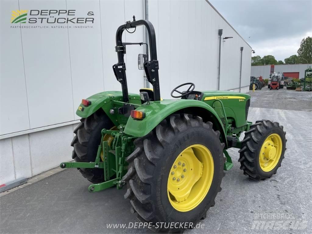 John Deere 5055E トラクター
