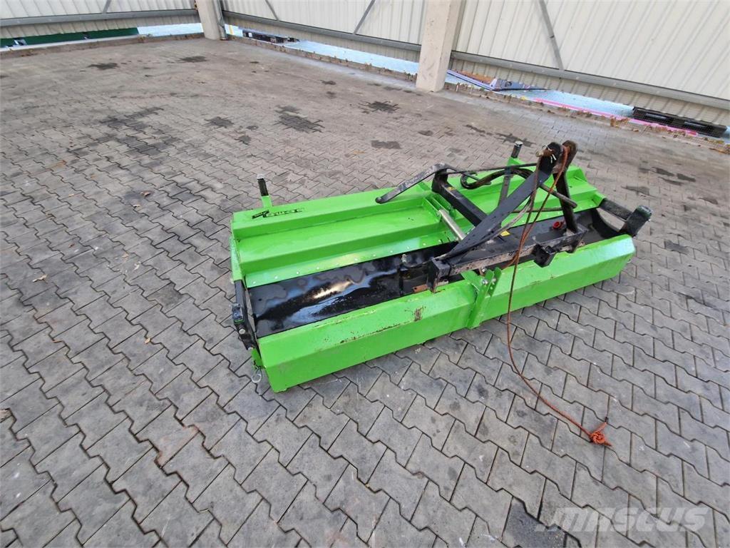 Bema 2300 Agrar 路面清掃機