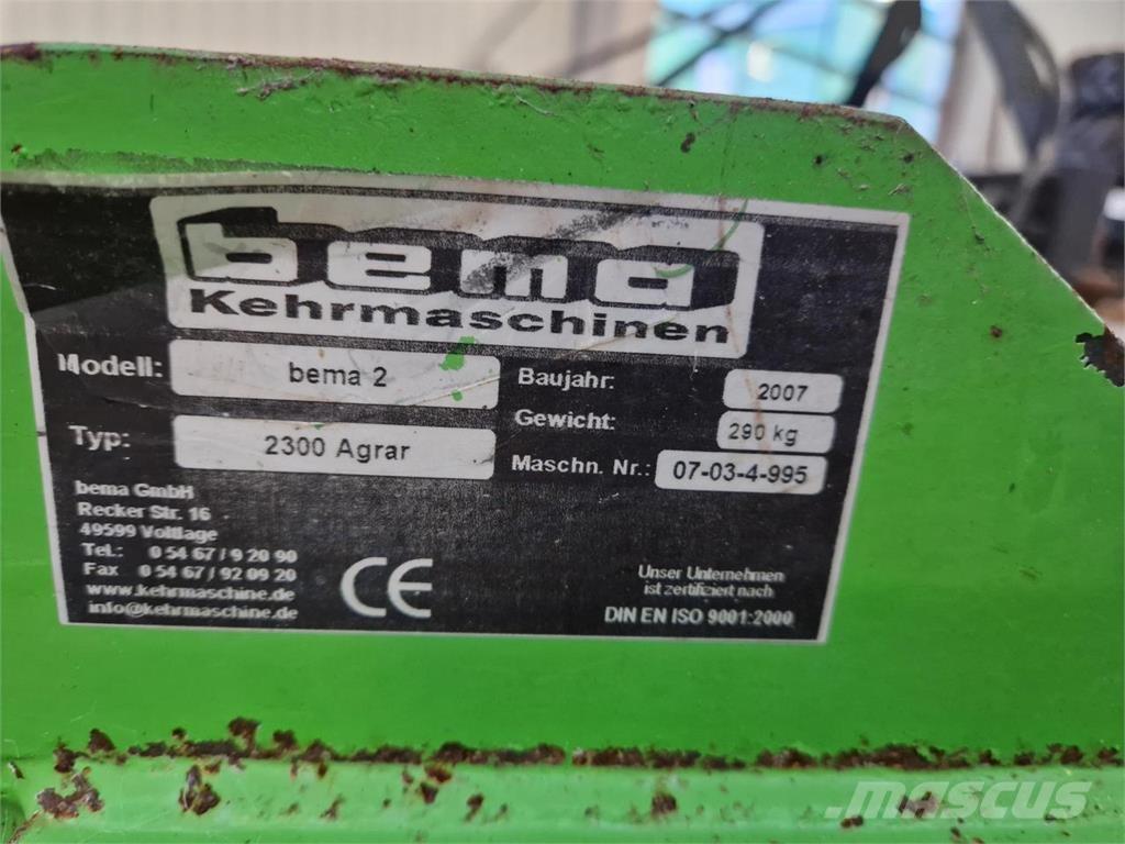 Bema 2300 Agrar 路面清掃機