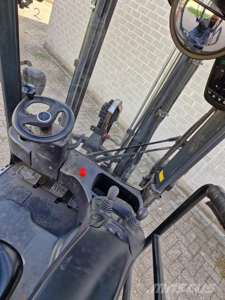 Linde E16P-02 バッテリーフォークリフト