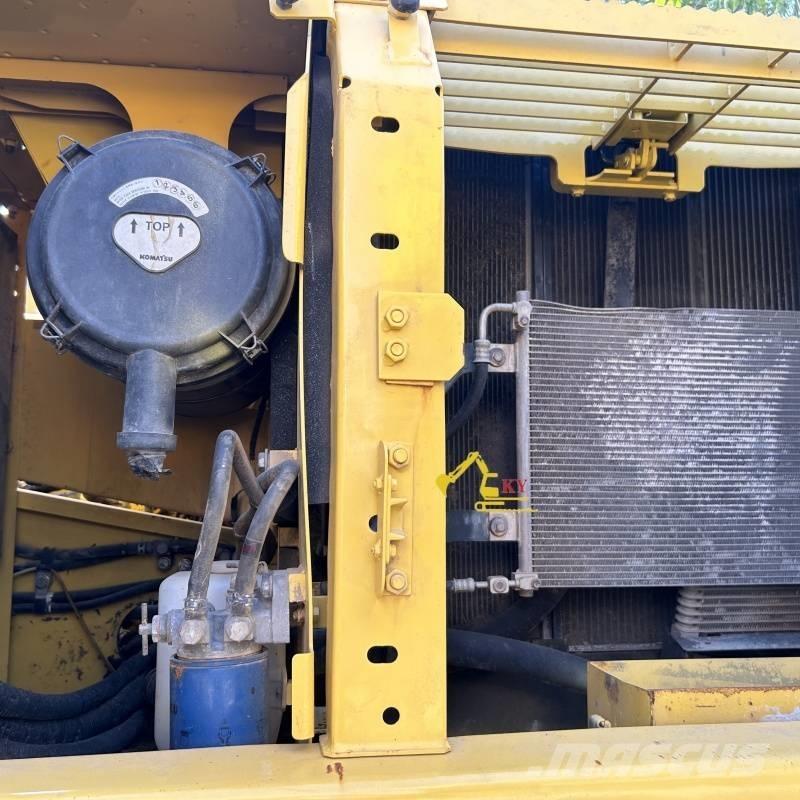 Komatsu PC 200-8 大型油圧ショベル12t以上（パワーショベル・ユンボ）