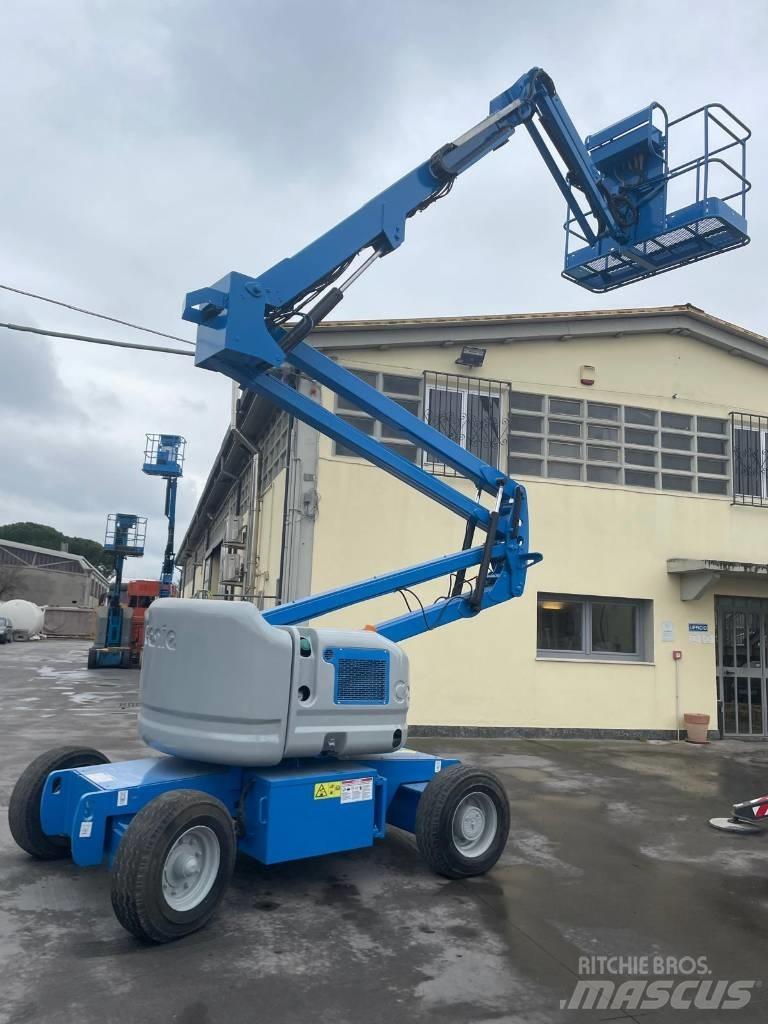 Genie Z 45/25 BI ブームリフト　屈伸型
