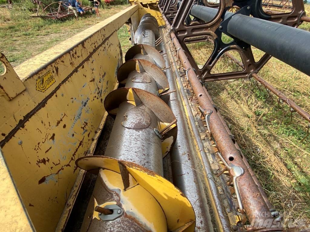 New Holland TX 68 コンバイン