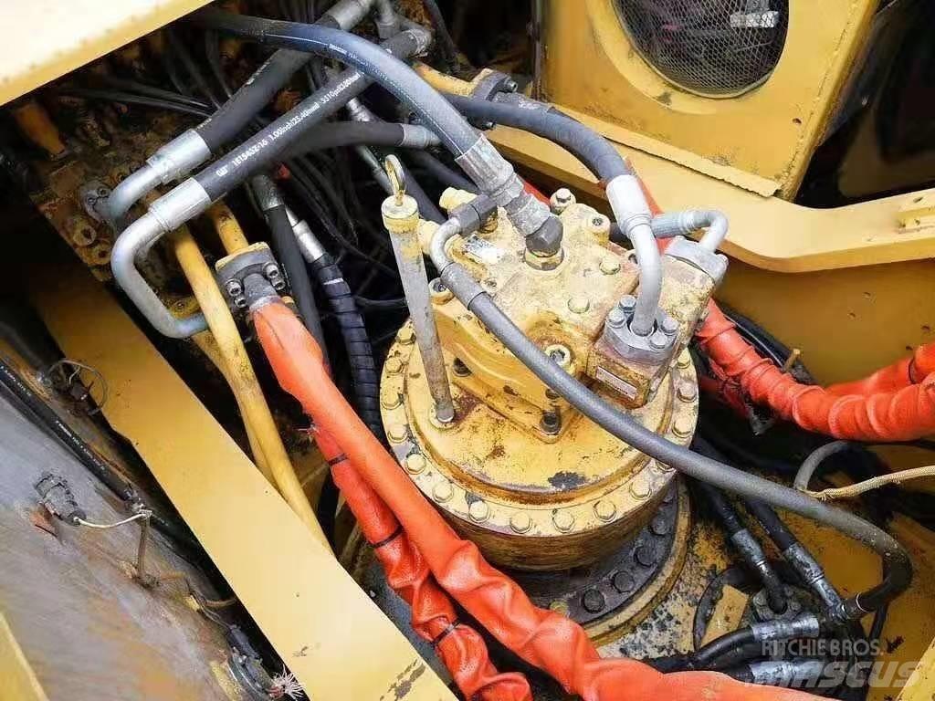 CAT 330 D 大型油圧ショベル12t以上（パワーショベル・ユンボ）