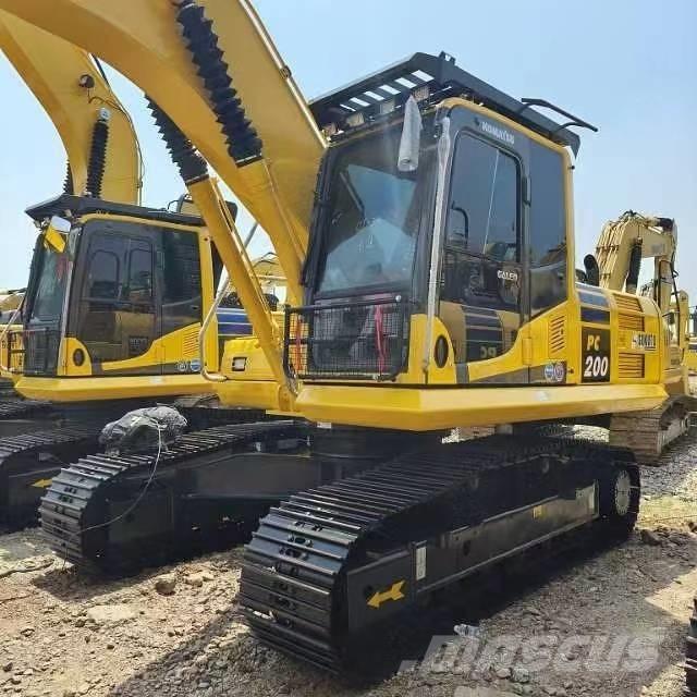 Komatsu PC 200-8 中型油圧ショベル 7ｔ-12ｔ（ユンボ・パワーショベル・バックホー）