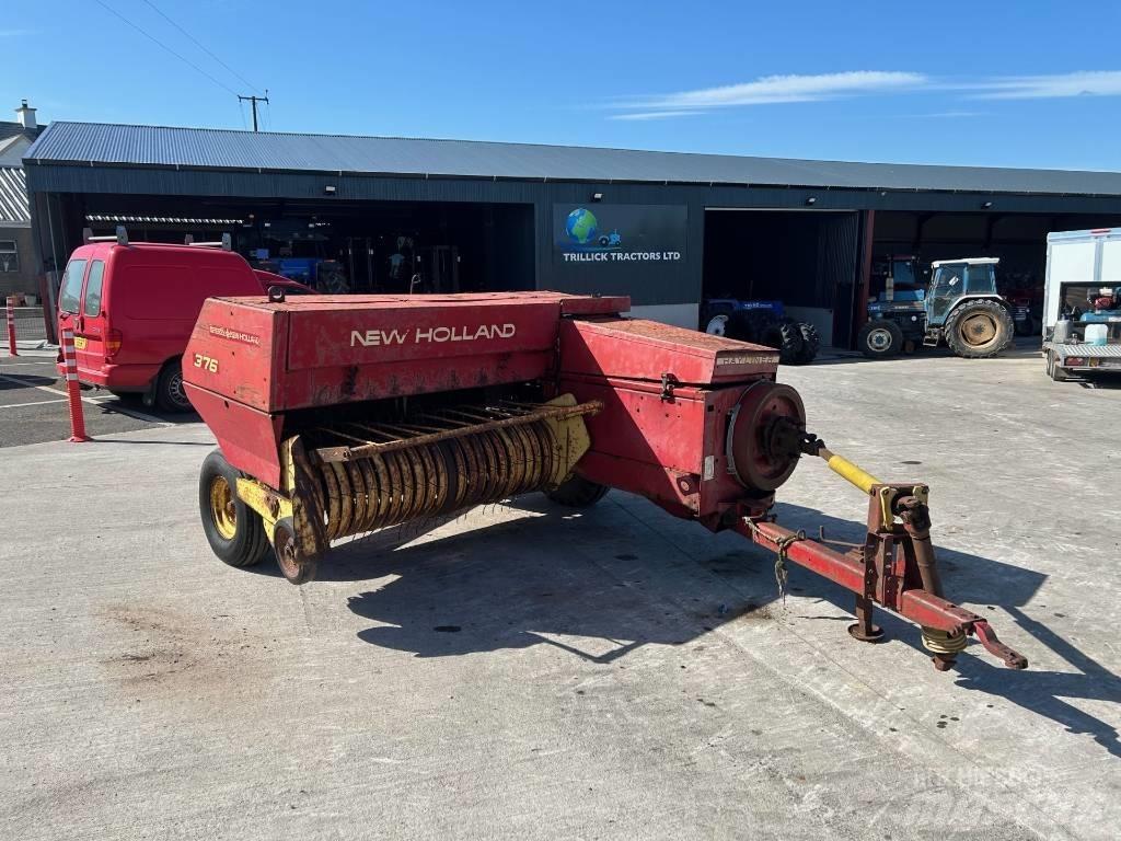 New Holland 376 スクエアベーラー