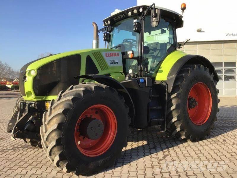 CLAAS AXION 920 トラクター