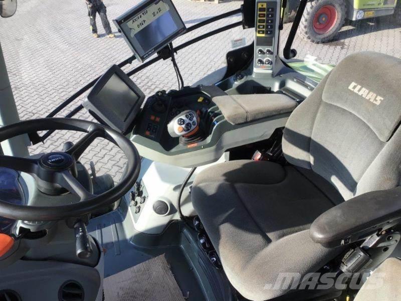 CLAAS AXION 920 トラクター